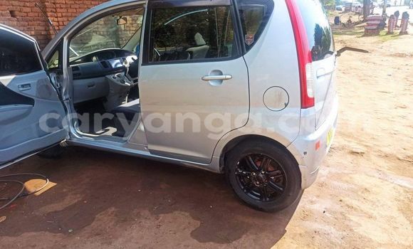 Nunua Ilio tumika Daihatsu Move Silver Gari ndani ya Blantyre nchini Malawi Nunua Ilio tumika Daihatsu Move Silver Gari ndani ya Blantyre nchini Malawi