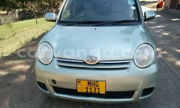 Buy Used Toyota Sienta Green Car in Blantyre in Malawi Buy Used Toyota Sienta Green Car in Blantyre in Malawi