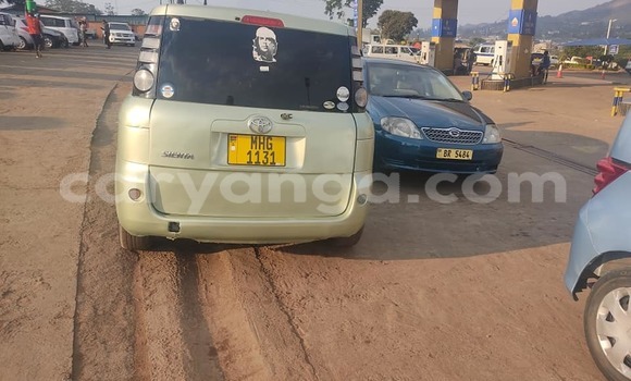 Buy Used Toyota Sienta Green Car in Blantyre in Malawi Buy Used Toyota Sienta Green Car in Blantyre in Malawi