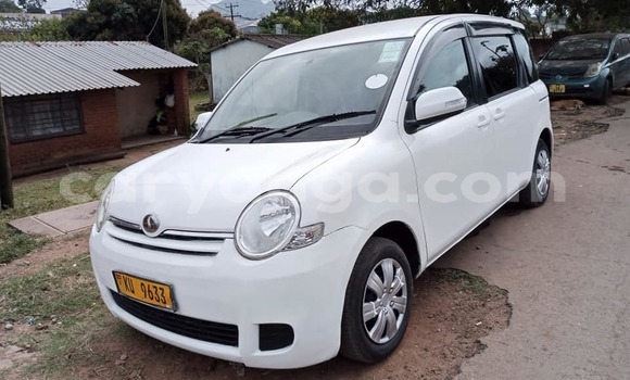 Buy Used Toyota Sienta White Car in Blantyre in Malawi Buy Used Toyota Sienta White Car in Blantyre in Malawi