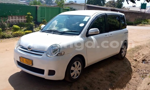 Buy Used Toyota Sienta White Car in Blantyre in Malawi Buy Used Toyota Sienta White Car in Blantyre in Malawi