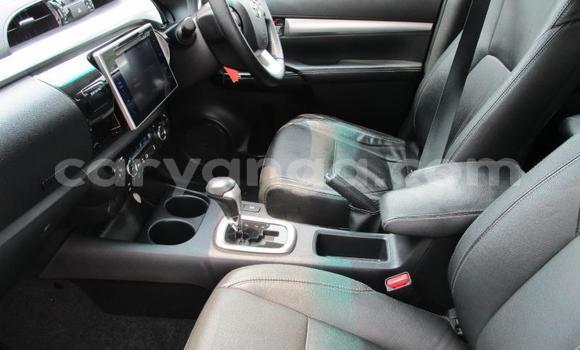 Nunua Ilio tumika Toyota Hilux White Gari ndani ya Blantyre nchini Malawi Nunua Ilio tumika Toyota Hilux White Gari ndani ya Blantyre nchini Malawi