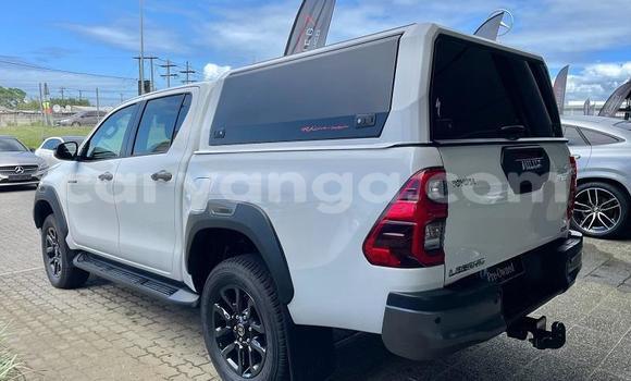 Nunua Ilio tumika Toyota Hilux White Gari ndani ya Blantyre nchini Malawi Nunua Ilio tumika Toyota Hilux White Gari ndani ya Blantyre nchini Malawi
