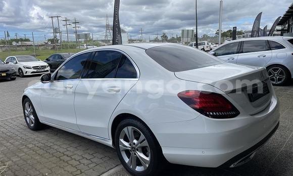 Nunua Ilio tumika Mercedes‒Benz C–Class White Gari ndani ya Blantyre nchini Malawi Nunua Ilio tumika Mercedes‒Benz C–Class White Gari ndani ya Blantyre nchini Malawi