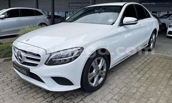 Nunua Ilio tumika Mercedes‒Benz C–Class White Gari ndani ya Blantyre nchini Malawi Nunua Ilio tumika Mercedes‒Benz C–Class White Gari ndani ya Blantyre nchini Malawi
