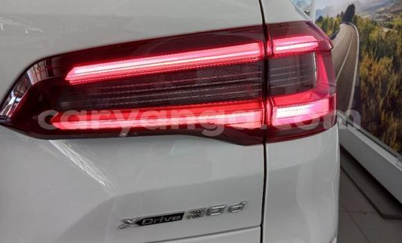 Nunua Ilio tumika BMW X5 White Gari ndani ya Blantyre nchini Malawi Nunua Ilio tumika BMW X5 White Gari ndani ya Blantyre nchini Malawi