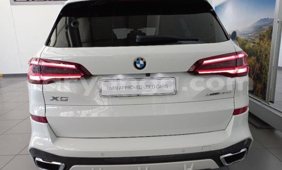 Nunua Ilio tumika BMW X5 White Gari ndani ya Blantyre nchini Malawi Nunua Ilio tumika BMW X5 White Gari ndani ya Blantyre nchini Malawi