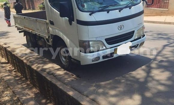 Acheter Occasion Voiture Toyota Dyna Blanc à Blantyre, Malawi Acheter Occasion Voiture Toyota Dyna Blanc à Blantyre, Malawi