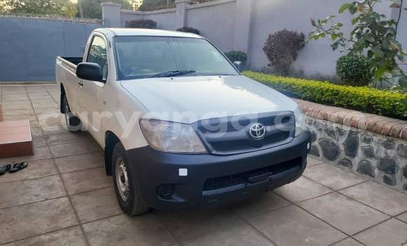 Acheter Occasion Voiture Toyota Hilux Blanc à Blantyre, Malawi Acheter Occasion Voiture Toyota Hilux Blanc à Blantyre, Malawi