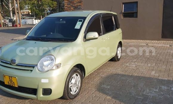 Nunua Ilio tumika Toyota Sienta Green Gari ndani ya Blantyre nchini Malawi Nunua Ilio tumika Toyota Sienta Green Gari ndani ya Blantyre nchini Malawi