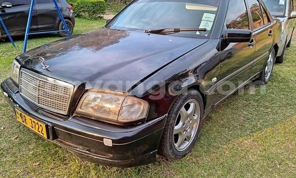 Nunua Ilio tumika Mercedes‒Benz C–Class Black Gari ndani ya Blantyre nchini Malawi Nunua Ilio tumika Mercedes‒Benz C–Class Black Gari ndani ya Blantyre nchini Malawi