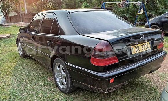 Nunua Ilio tumika Mercedes‒Benz C–Class Black Gari ndani ya Blantyre nchini Malawi Nunua Ilio tumika Mercedes‒Benz C–Class Black Gari ndani ya Blantyre nchini Malawi