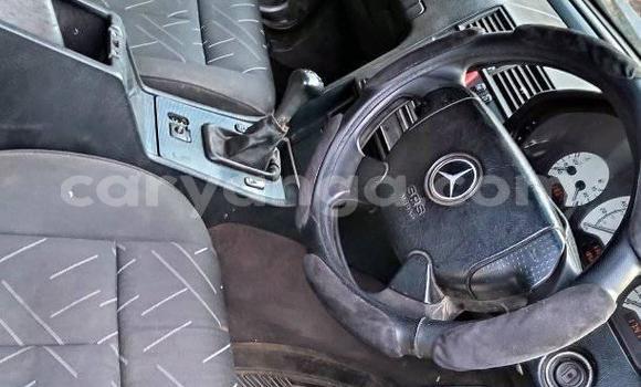 Nunua Ilio tumika Mercedes‒Benz C–Class Black Gari ndani ya Blantyre nchini Malawi Nunua Ilio tumika Mercedes‒Benz C–Class Black Gari ndani ya Blantyre nchini Malawi