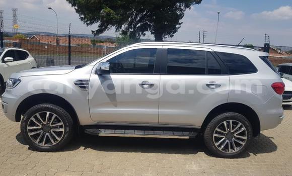 Nunua Ilio tumika Ford Everest Silver Gari ndani ya Blantyre nchini Malawi Nunua Ilio tumika Ford Everest Silver Gari ndani ya Blantyre nchini Malawi