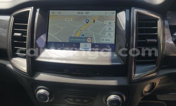 Nunua Ilio tumika Ford Everest Silver Gari ndani ya Blantyre nchini Malawi Nunua Ilio tumika Ford Everest Silver Gari ndani ya Blantyre nchini Malawi