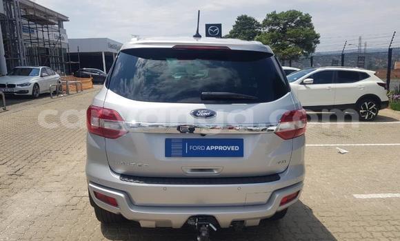 Nunua Ilio tumika Ford Everest Silver Gari ndani ya Blantyre nchini Malawi Nunua Ilio tumika Ford Everest Silver Gari ndani ya Blantyre nchini Malawi