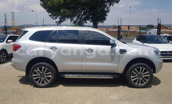 Nunua Ilio tumika Ford Everest Silver Gari ndani ya Blantyre nchini Malawi Nunua Ilio tumika Ford Everest Silver Gari ndani ya Blantyre nchini Malawi