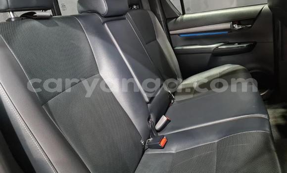 Nunua Ilio tumika Toyota Hilux White Gari ndani ya Blantyre nchini Malawi Nunua Ilio tumika Toyota Hilux White Gari ndani ya Blantyre nchini Malawi