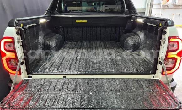 Nunua Ilio tumika Toyota Hilux White Gari ndani ya Blantyre nchini Malawi Nunua Ilio tumika Toyota Hilux White Gari ndani ya Blantyre nchini Malawi