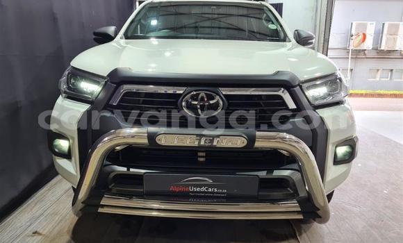 Nunua Ilio tumika Toyota Hilux White Gari ndani ya Blantyre nchini Malawi Nunua Ilio tumika Toyota Hilux White Gari ndani ya Blantyre nchini Malawi