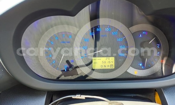 Buy Used Toyota Vanguard White Car in Lilongwe in Malawi Buy Used Toyota Vanguard White Car in Lilongwe in Malawi