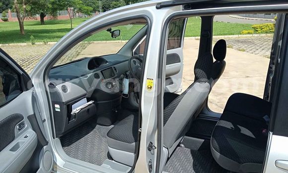 Buy Used Toyota Sienta Silver Car in Blantyre in Malawi Buy Used Toyota Sienta Silver Car in Blantyre in Malawi