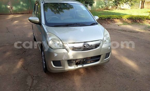 Nunua Ilio tumika Daihatsu Mira Silver Gari ndani ya Blantyre nchini Malawi Nunua Ilio tumika Daihatsu Mira Silver Gari ndani ya Blantyre nchini Malawi