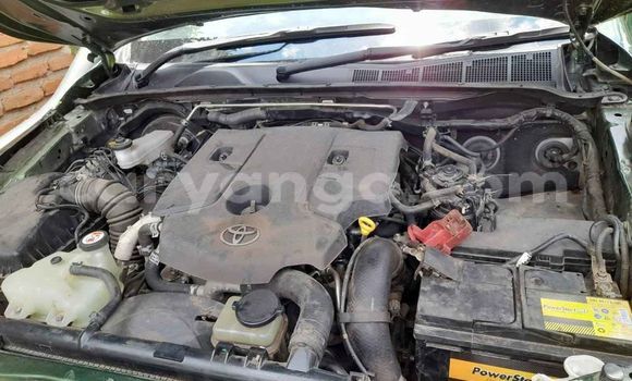 Nunua Ilio tumika Toyota Hilux Green Gari ndani ya Blantyre nchini Malawi Nunua Ilio tumika Toyota Hilux Green Gari ndani ya Blantyre nchini Malawi