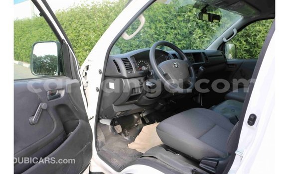 Buy Import Toyota Hiace White Car in Import - Dubai in Malawi Buy Import Toyota Hiace White Car in Import - Dubai in Malawi