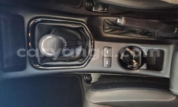 Nunua Ilio tumika Toyota Hilux White Gari ndani ya Blantyre nchini Malawi Nunua Ilio tumika Toyota Hilux White Gari ndani ya Blantyre nchini Malawi