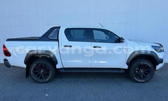 Nunua Ilio tumika Toyota Hilux White Gari ndani ya Blantyre nchini Malawi Nunua Ilio tumika Toyota Hilux White Gari ndani ya Blantyre nchini Malawi