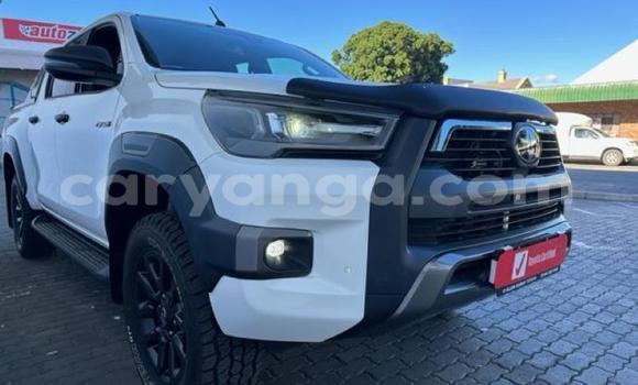 Nunua Ilio tumika Toyota Hilux White Gari ndani ya Blantyre nchini Malawi Nunua Ilio tumika Toyota Hilux White Gari ndani ya Blantyre nchini Malawi