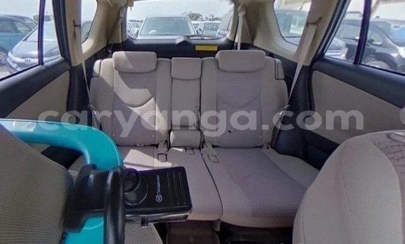 Acheter Occasion Voiture Toyota Vanguard Bleu à Blantyre, Malawi Acheter Occasion Voiture Toyota Vanguard Bleu à Blantyre, Malawi