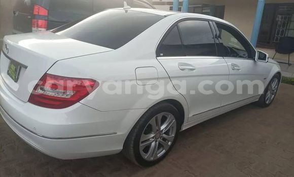 Acheter Occasion Voiture Mercedes‒Benz C–Class Blanc à Blantyre, Malawi Acheter Occasion Voiture Mercedes‒Benz C–Class Blanc à Blantyre, Malawi