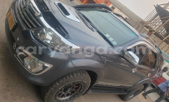 Acheter Occasion Voiture Toyota Fortuner Bleu à Blantyre, Malawi Acheter Occasion Voiture Toyota Fortuner Bleu à Blantyre, Malawi