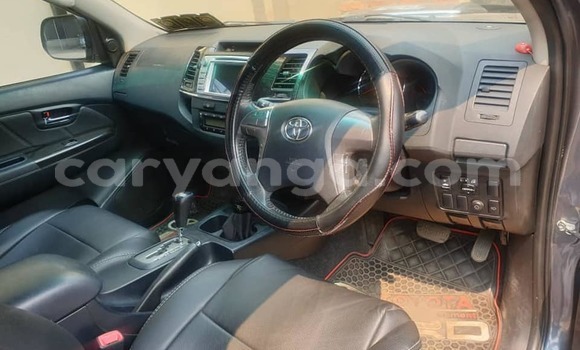Acheter Occasion Voiture Toyota Fortuner Bleu à Blantyre, Malawi Acheter Occasion Voiture Toyota Fortuner Bleu à Blantyre, Malawi