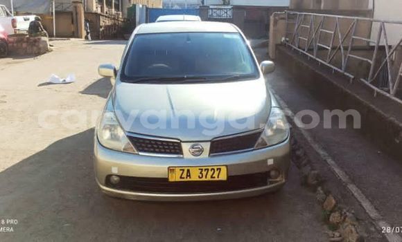 Acheter Occasion Voiture Nissan Tiida Gris à Blantyre, Malawi Acheter Occasion Voiture Nissan Tiida Gris à Blantyre, Malawi