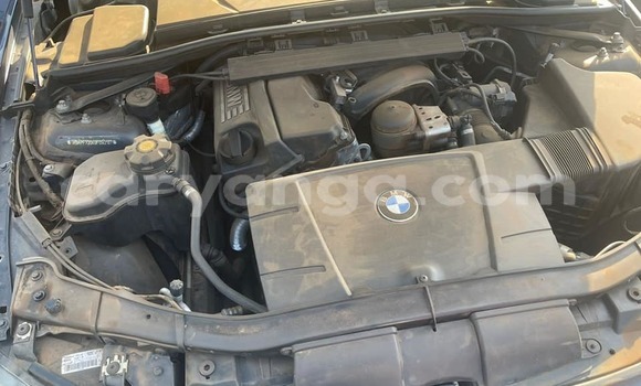 Nunua Ilio tumika BMW 3–Series Blue Gari ndani ya Blantyre nchini Malawi Nunua Ilio tumika BMW 3–Series Blue Gari ndani ya Blantyre nchini Malawi