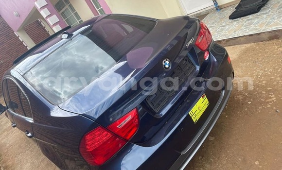 Nunua Ilio tumika BMW 3–Series Blue Gari ndani ya Blantyre nchini Malawi Nunua Ilio tumika BMW 3–Series Blue Gari ndani ya Blantyre nchini Malawi