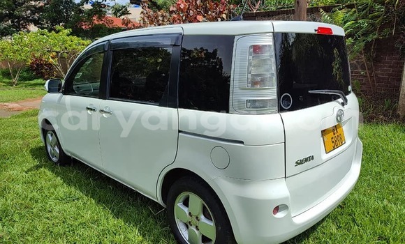 Nunua Ilio tumika Toyota Sienta White Gari ndani ya Blantyre nchini Malawi Nunua Ilio tumika Toyota Sienta White Gari ndani ya Blantyre nchini Malawi