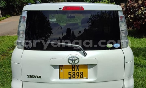 Nunua Ilio tumika Toyota Sienta White Gari ndani ya Blantyre nchini Malawi Nunua Ilio tumika Toyota Sienta White Gari ndani ya Blantyre nchini Malawi