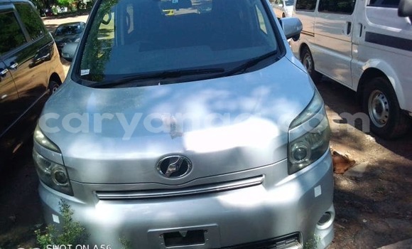 Nunua Ilio tumika Toyota Voxy Silver Gari ndani ya Blantyre nchini Malawi Nunua Ilio tumika Toyota Voxy Silver Gari ndani ya Blantyre nchini Malawi