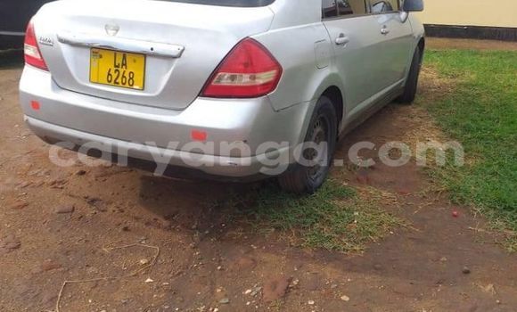 Acheter Occasion Voiture Nissan Tiida Gris à Blantyre, Malawi Acheter Occasion Voiture Nissan Tiida Gris à Blantyre, Malawi