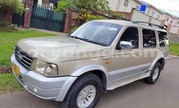 Acheter Occasion Voiture Ford Everest Marron à Blantyre, Malawi Acheter Occasion Voiture Ford Everest Marron à Blantyre, Malawi