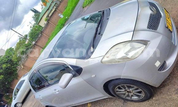 Buy Used Toyota Vitz Silver Car in Blantyre in Malawi