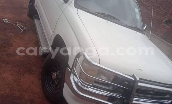 Acheter Occasion Voiture Toyota Hilux Blanc à Blantyre, Malawi Acheter Occasion Voiture Toyota Hilux Blanc à Blantyre, Malawi