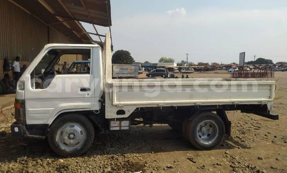 Acheter Occasion Voiture Toyota Dyna Blanc à Blantyre, Malawi Acheter Occasion Voiture Toyota Dyna Blanc à Blantyre, Malawi