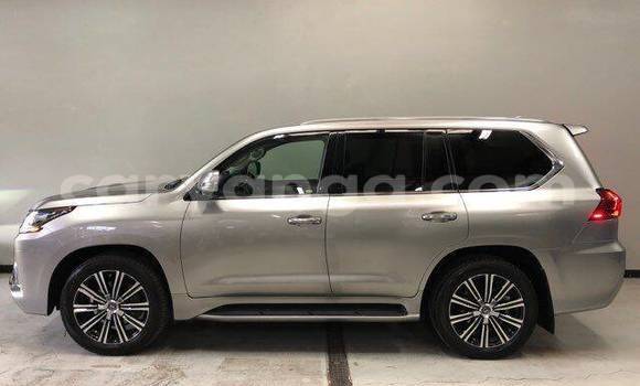 Buy Used Lexus LX 570 Brown Car in Chiradzulu in Chiradzulu Buy Used Lexus LX 570 Brown Car in Chiradzulu in Chiradzulu