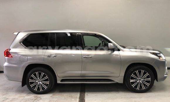 Buy Used Lexus LX 570 Brown Car in Chiradzulu in Chiradzulu Buy Used Lexus LX 570 Brown Car in Chiradzulu in Chiradzulu
