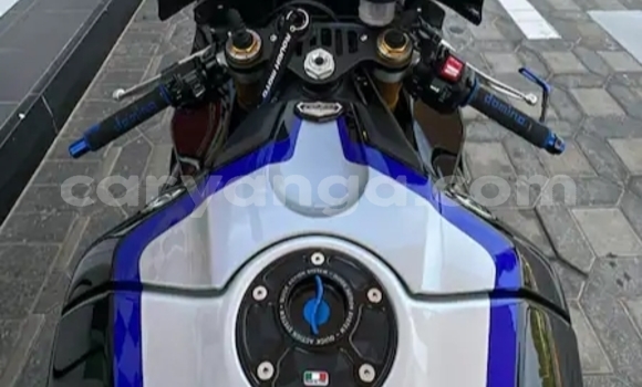 Buy Used Yamaha R1 Black Bike in Blantyre in Malawi Buy Used Yamaha R1 Black Bike in Blantyre in Malawi